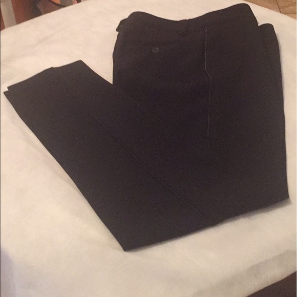 NWOT Black dress pant with piping along outer leg - Picture 4 of 4